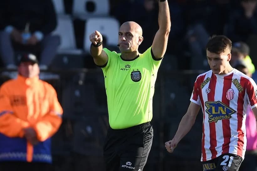 Baliño El árbitro Ante San Lorenzo Fortaleza Granate 2239