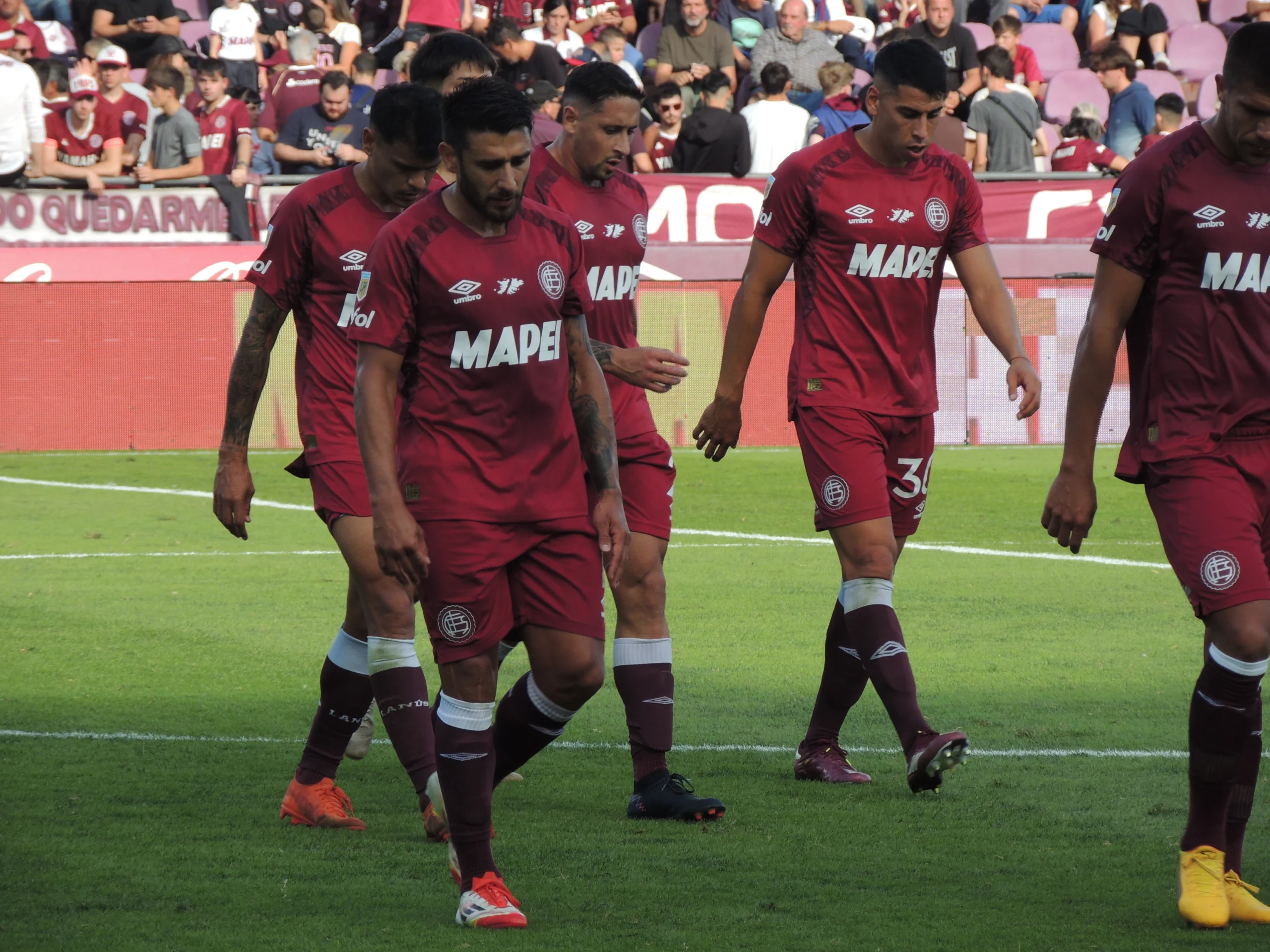 Lanus 1