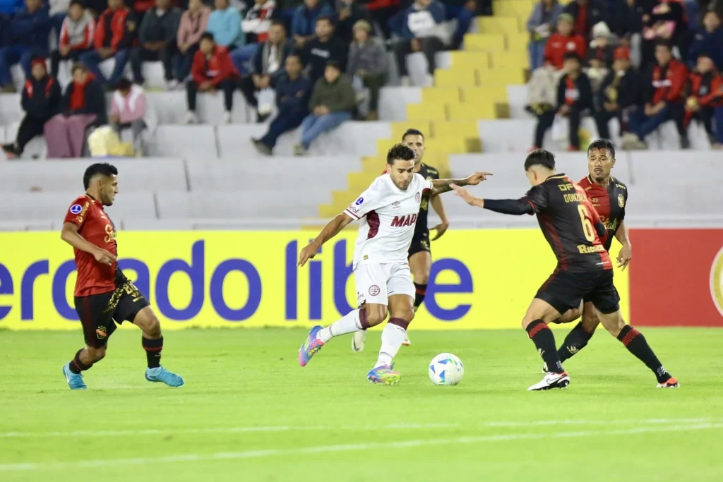 Melgar Lanús Toto Salvio