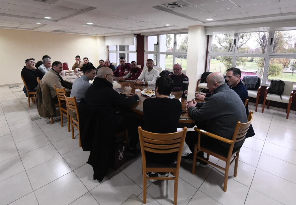 Desayuno día del periodista