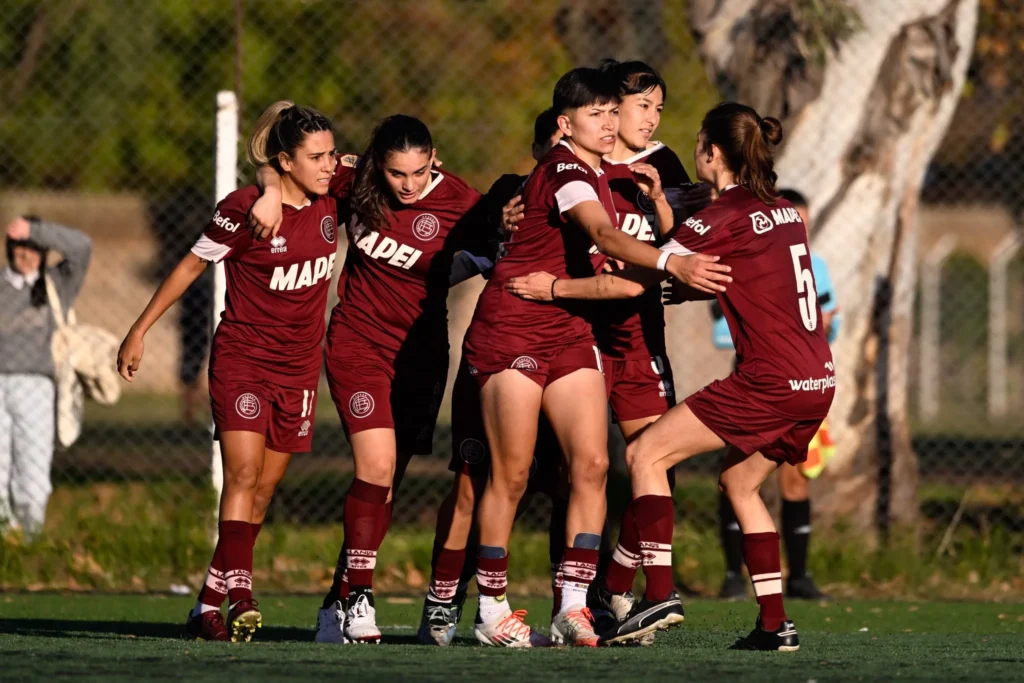 Femenino contra Morón