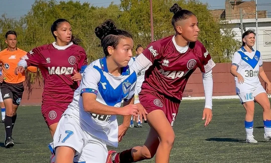 Juveniles femenino vs. Vélez