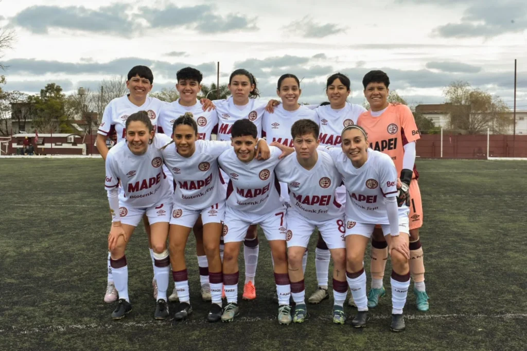 Femenino goleada ante UAI Urquiza