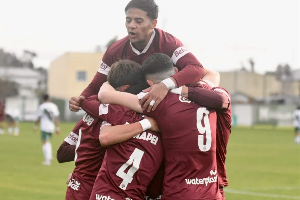 Juveniles Clásico del Sur contra Banfield