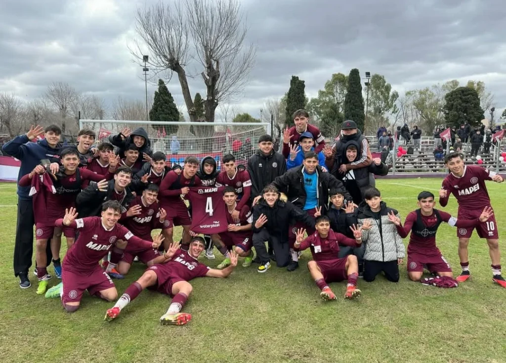 Juveniles Clásico del Sur contra Banfield