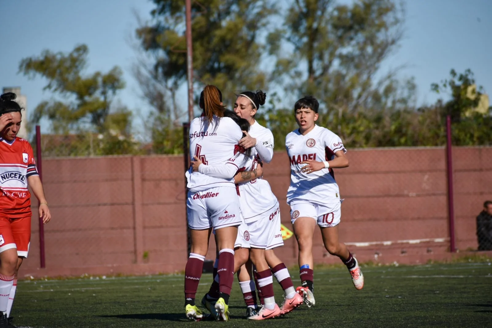 Femenino Lanús 10 Morón 0