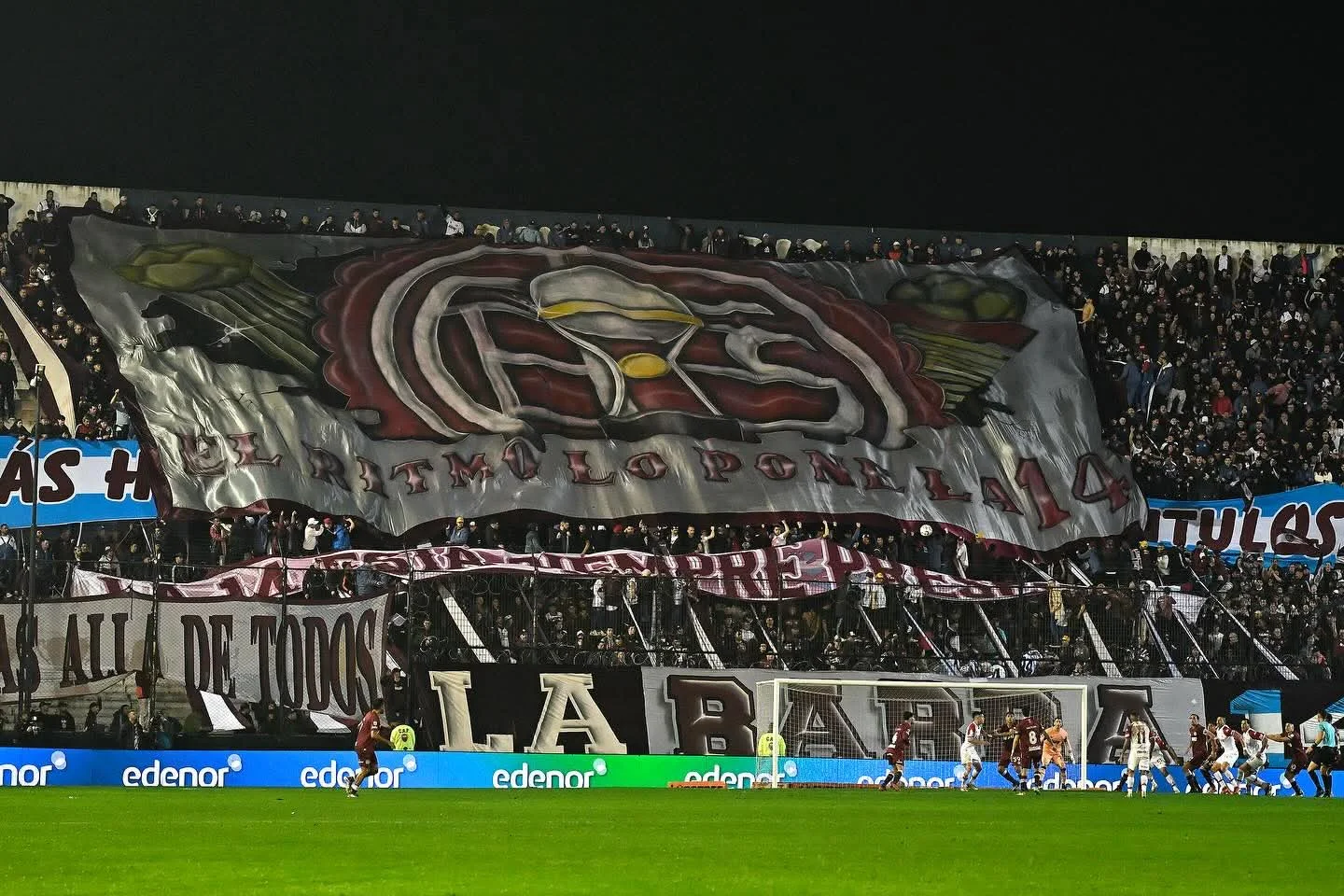 Hinchas de Lanús en Quilmes