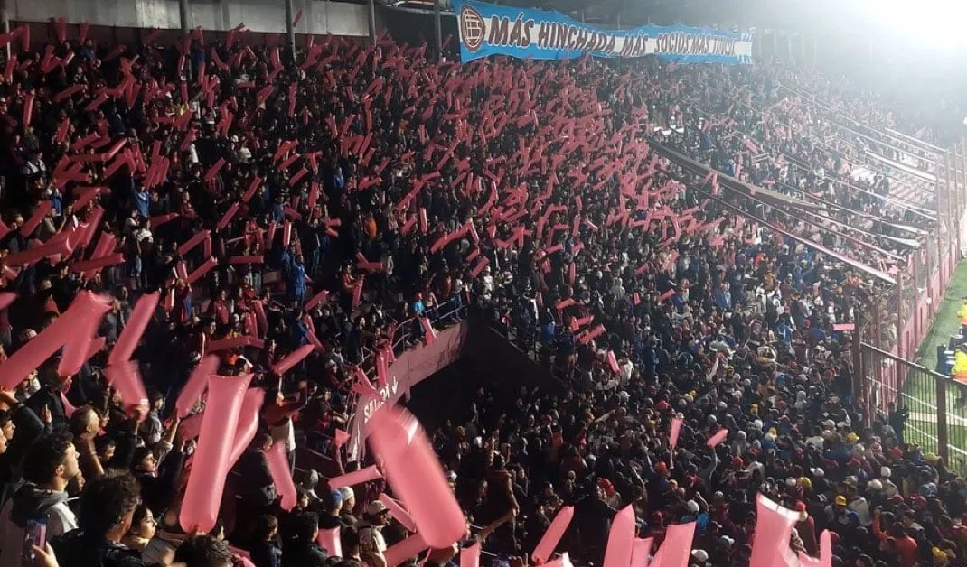 Tribuna popular Lanús