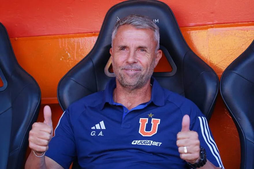 Gustavo Álvarez técnico U de Chile elogios a Lanús