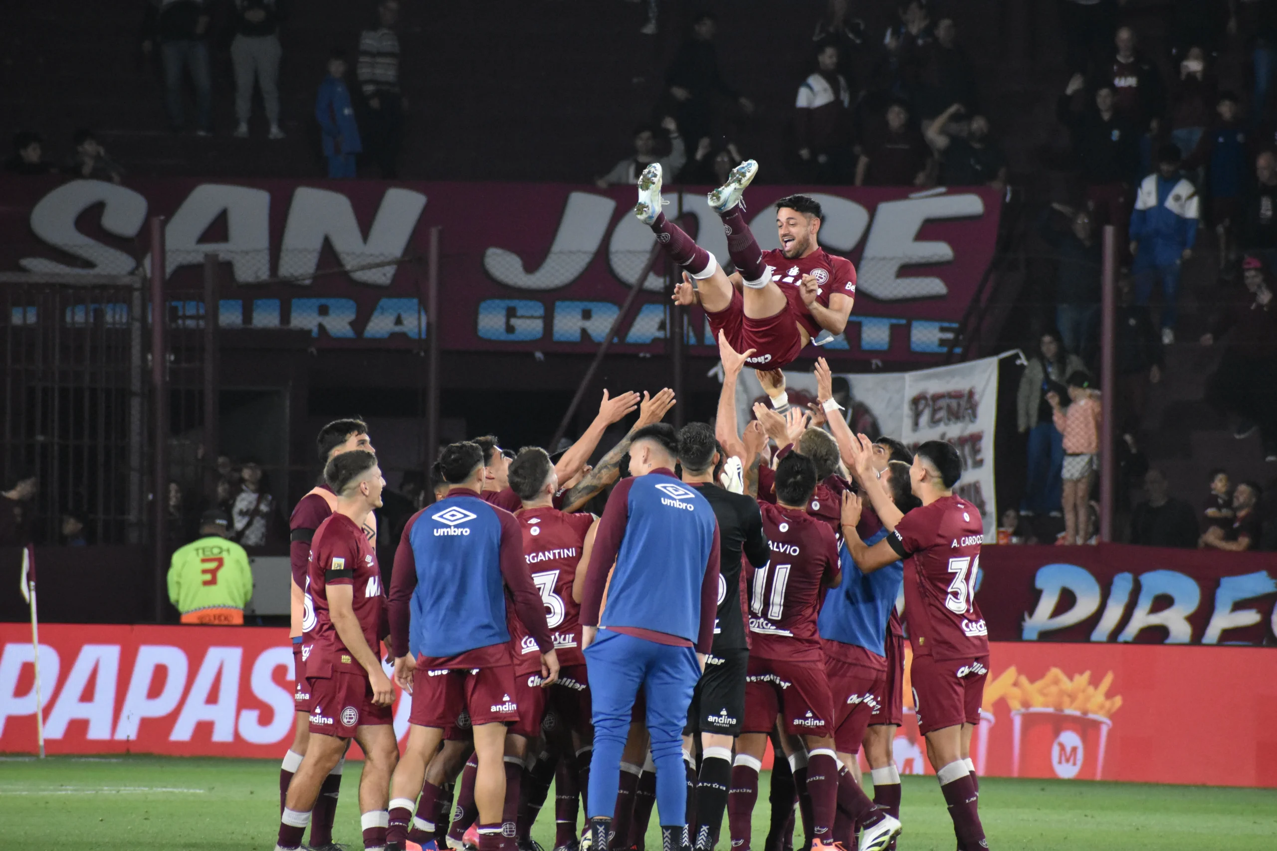 acosta lanus