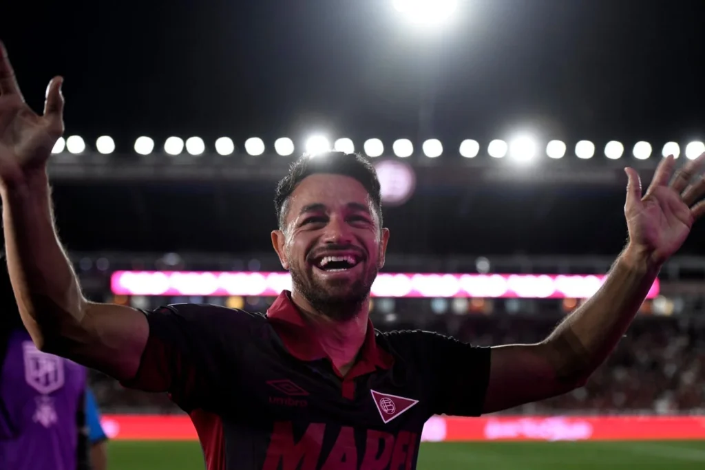 Lautaro Acosta despedida retiro