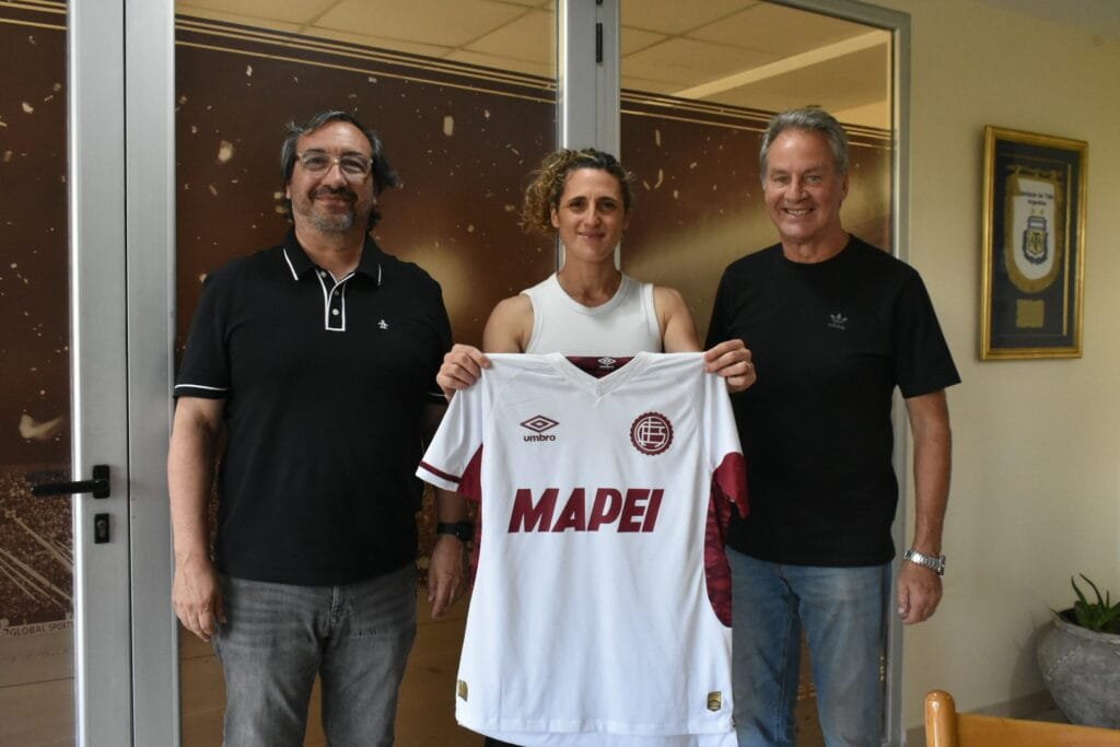 Refuerzo fútbol femenino
