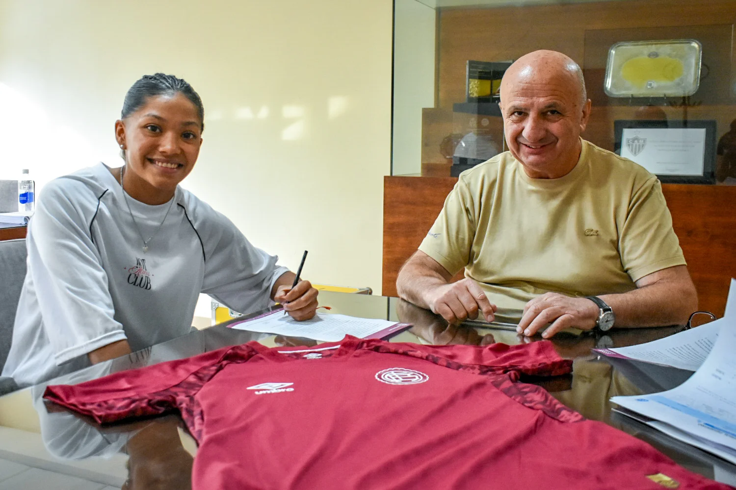 Tiara Paz fútbol femenino