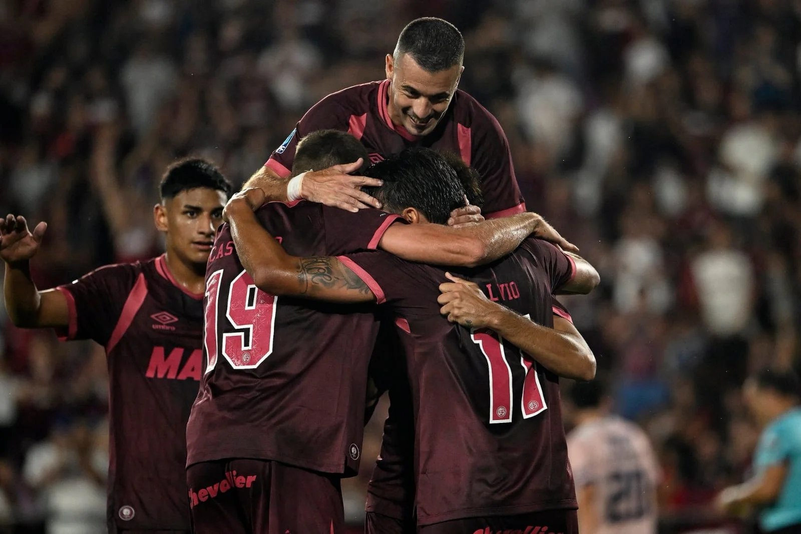 Nueva camiseta granate 2026