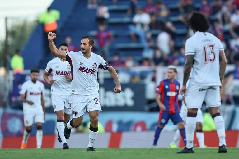 Carlos Izquierdoz gol a San Lorenzo