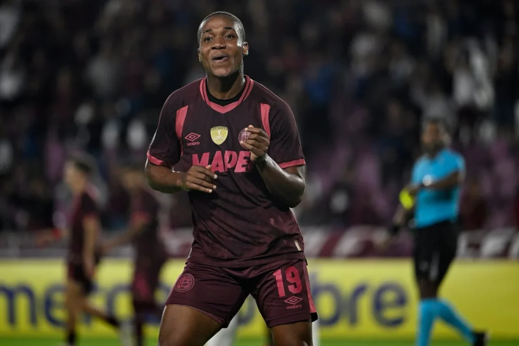 Yoshan Valois gol a Always Ready