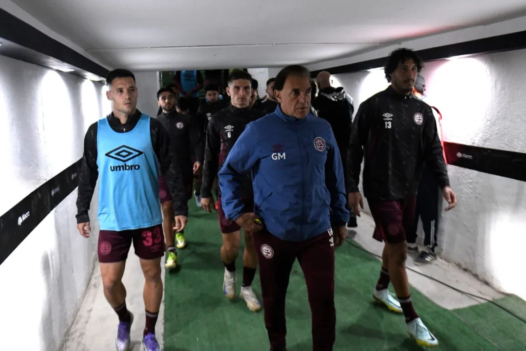 Lanús visita a GImnasia Mza