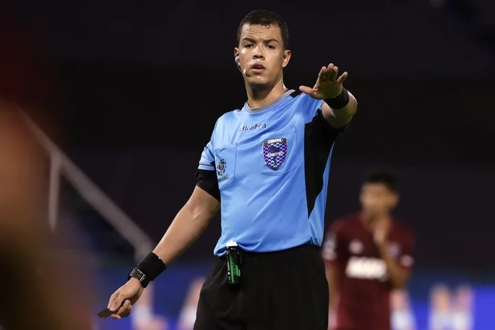 Jhon Ospina árbitro Mirassol Lanús
