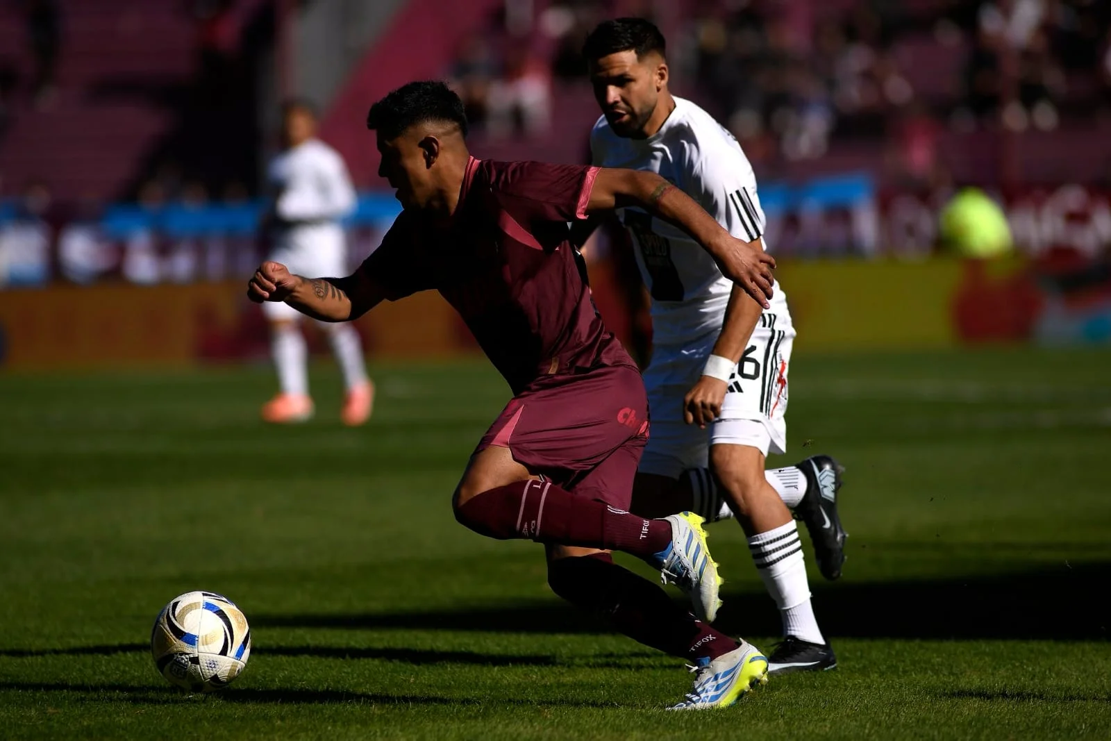 Dylan Aquino Lanús Riestra