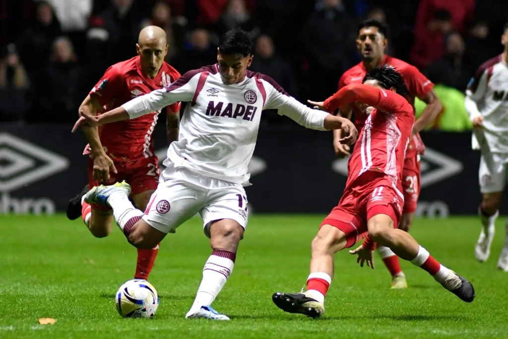 Agustín Medina Argentinos Lanús