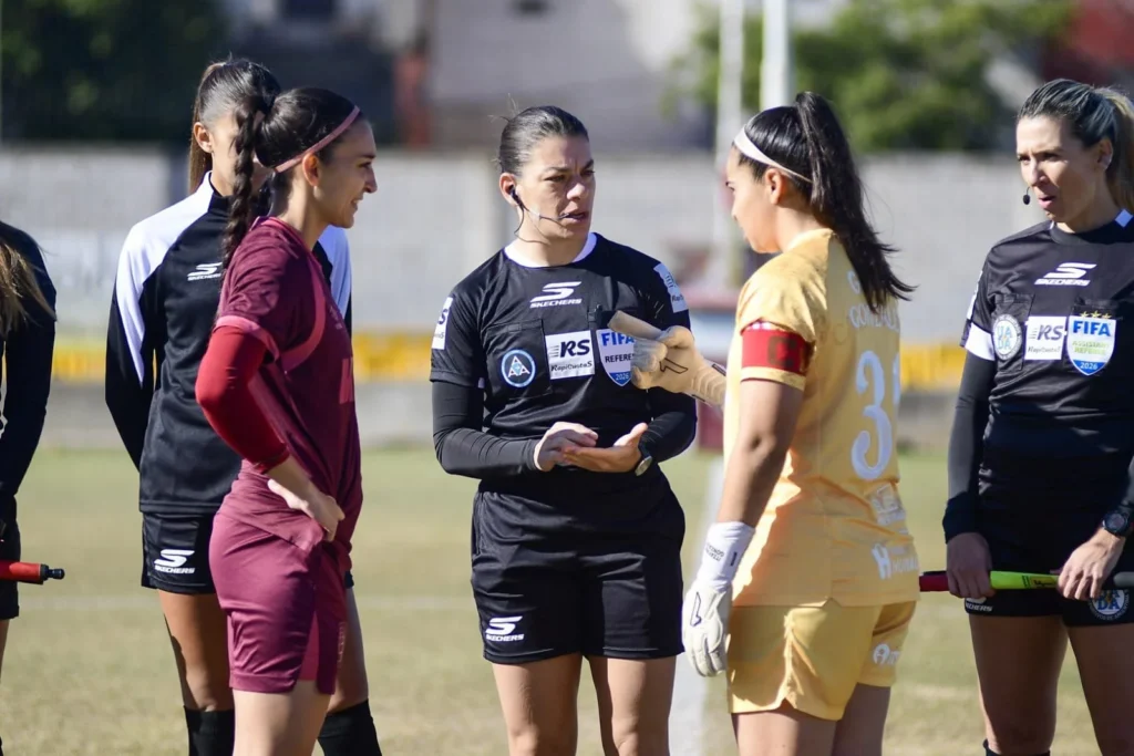 Fútbol femenino Huracán Lanús