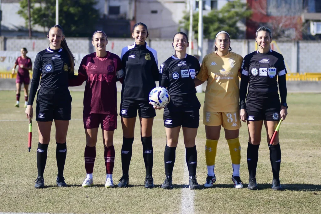 Fútbol femenino Huracán Lanús