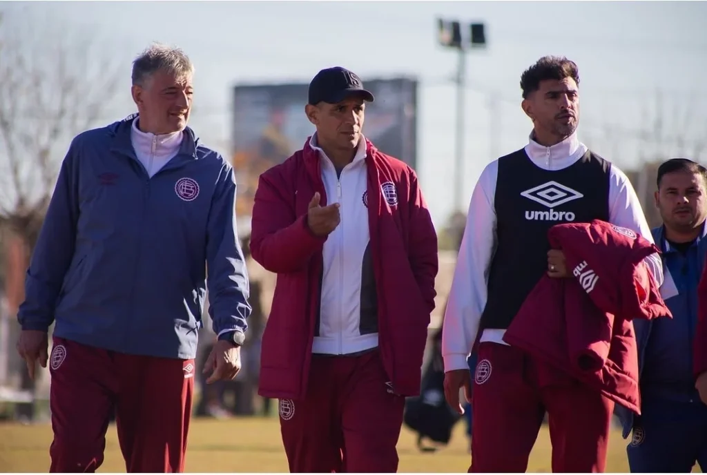 Román Martínez José Sand Reserva Lanús