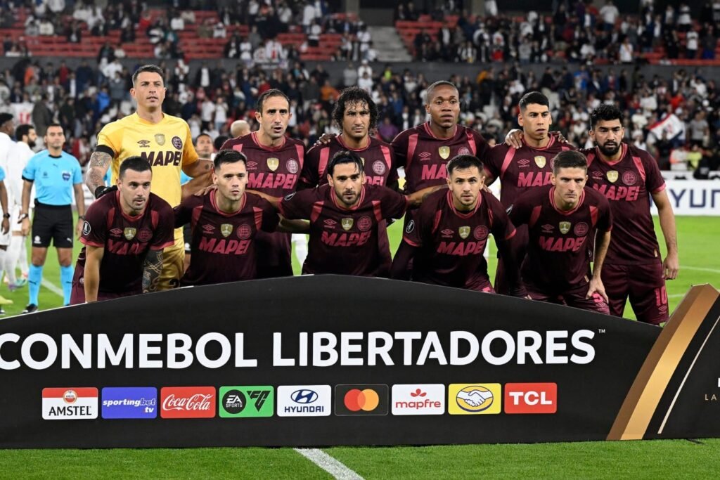 Equipo formación Lanús en Quito, Ecuador