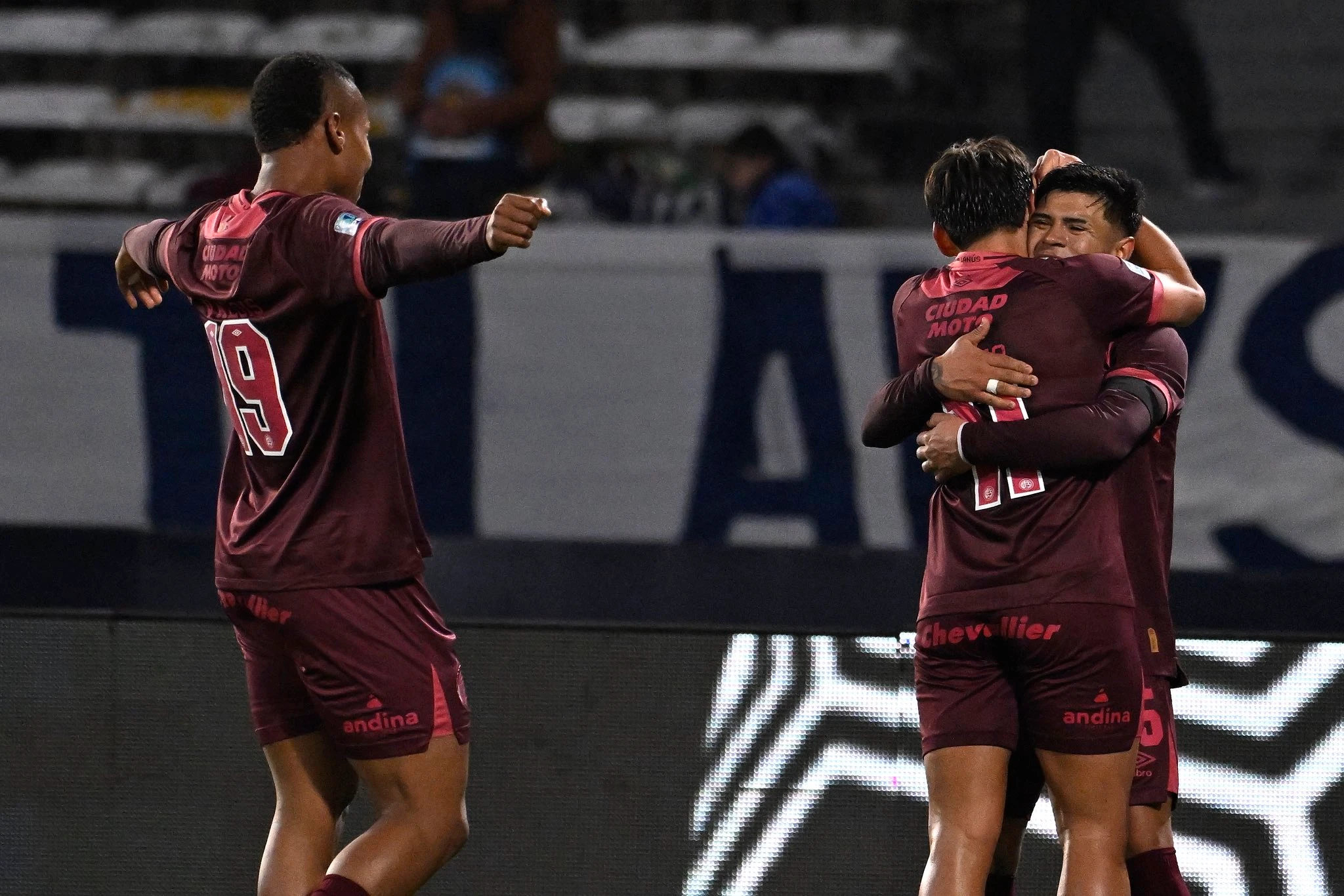 Lanús-Talleres