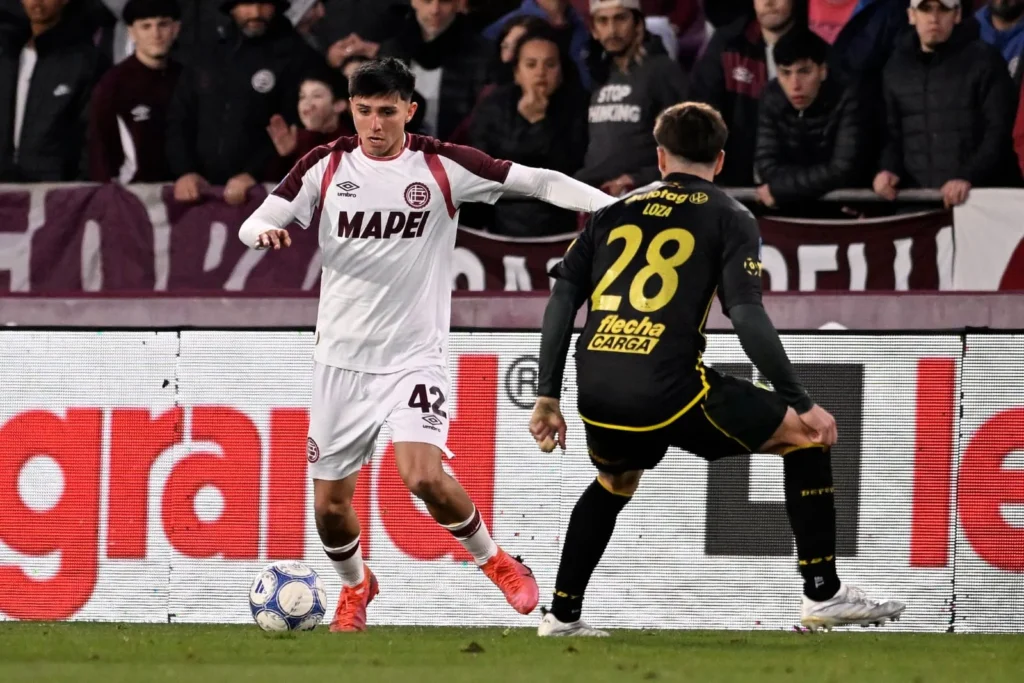Gonzalo Lobos debut