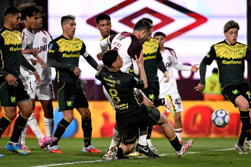 Izquierdoz Lanús 1 Defensa 0