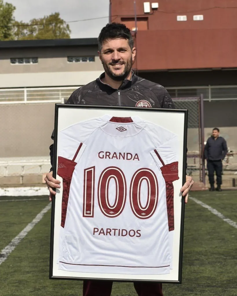 Granda 100 partidos