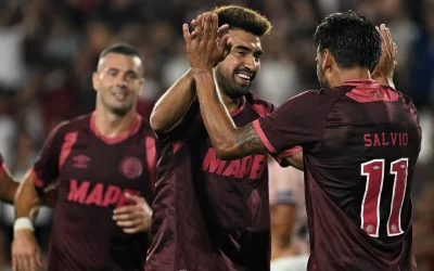 Lanús, sin brillar, ganó y estiró su racha perfecta