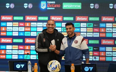 Salvio conferencia con Arce
