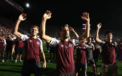 Cali Izquierdoz festejos Lanús campeón