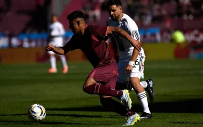 Dylan Aquino Lanús Riestra