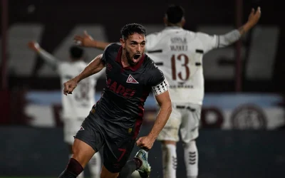 Lanús fue de menor a mayor y venció 2-1 a Platense